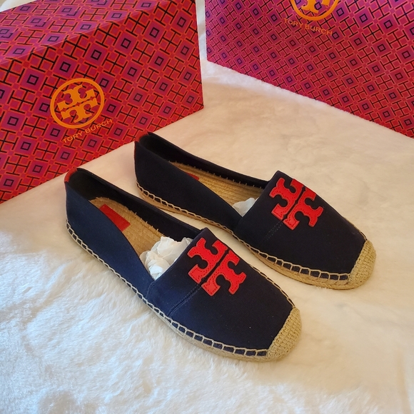 TORY BURCH NEW! Fabulous TORY BURCH Weston Flat Espadrille - Picture 1 of 7